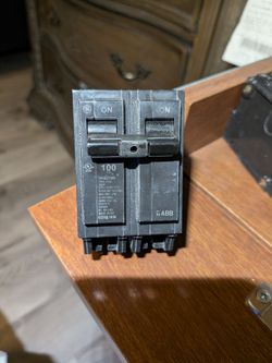 GE 100 Amp Double Pole Breaker