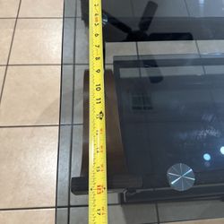 Tv Table Had A 86 " Inch Tv Looks  Like New 