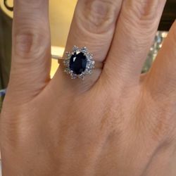 14K Gold Natural Sapphire And Diamonds ABSOLUTELY GORGEOUS Ring 