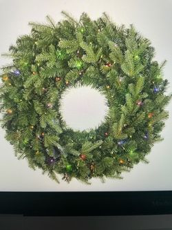 24 in LED Pre-Lit WREATH