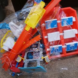 HOT WHEELS RACER TRACK & CARS BAG ......😁😊😍
