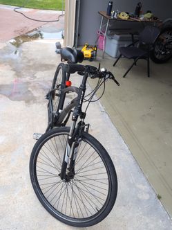 Fuji crosstown bike