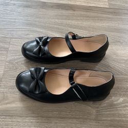 Size 7.5/ 38 Mary Jane Flats
