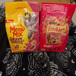 PURINA/ MEOW MIX CAT FOOD