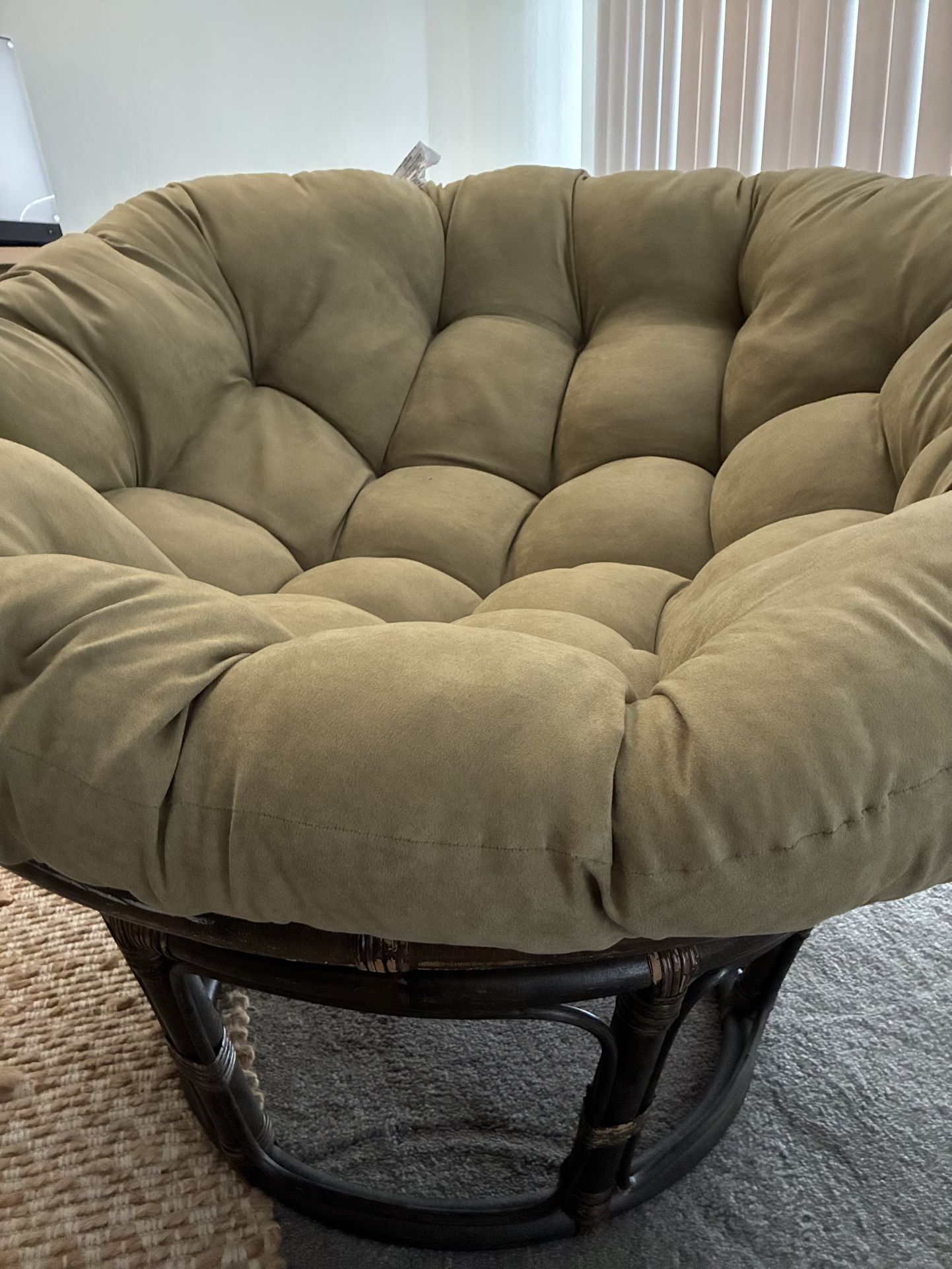 Papasan chair