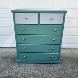 43" Modern Wood Green / Grey Dresser Chest Bedroom Furniture _ All Drawers Slide Smoothly