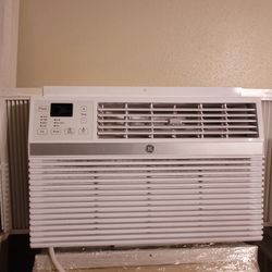 Ge Air Conditioner 8,000 Btus..