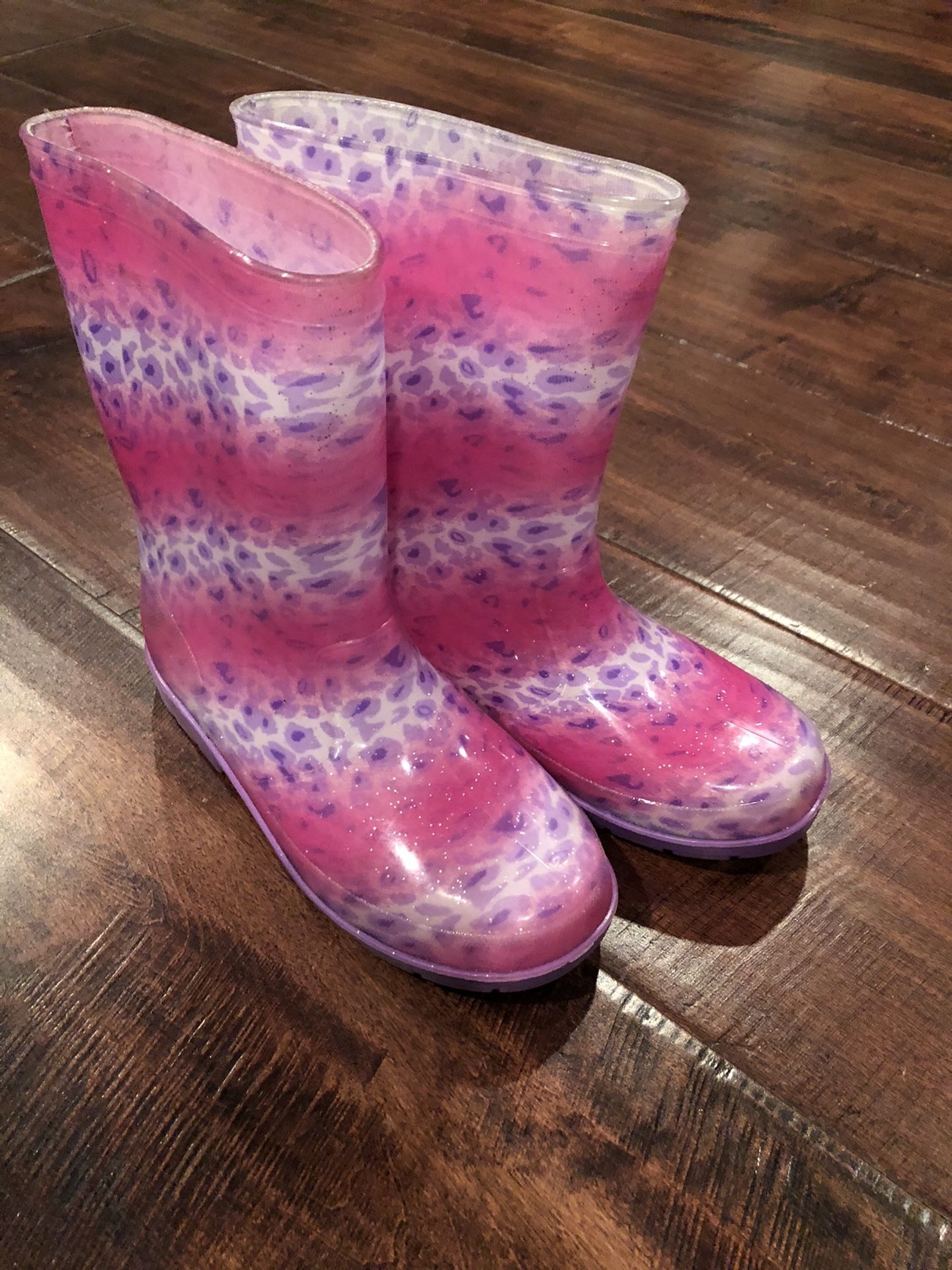 Girls rain boots size 3