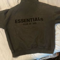 essential Hoodie