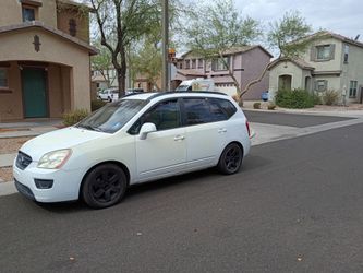 White Kia
