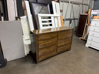 6 drawer dresser $160