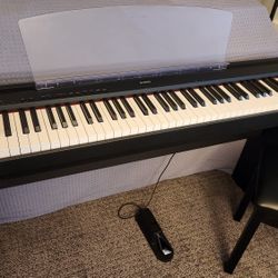 Yamaha P-95 digital piano 