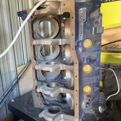OEM Ford Small Block V8 – 289 Bored to 302 – Nearly Complete Long Block – Early 5-Bolt – Mustang