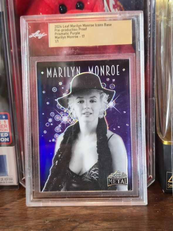 2024 Marilyn Monroe LEAF ICONS BASE PRE-PRODUCTION PROOF PRISMATIC PURPLE MARILYN MONROE - 17 1/1