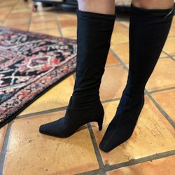 Stretch Black Boot