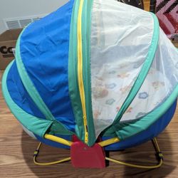 On the Go Carry on Portable Bassinet