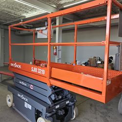 Scissor Lift Skyjack 3219 