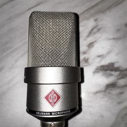 Neumann Microphone TLM 103