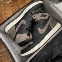 Nike Jordan 1s Size 8
