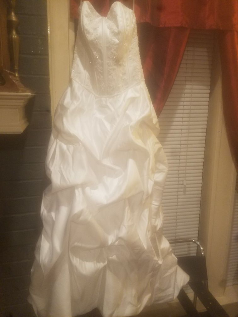 Wedding dress!!