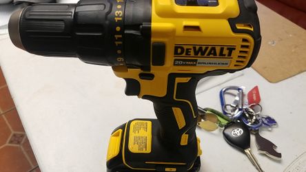 vendo drill brushless esta nuevesitos es el regular