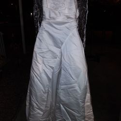 Wedding dress