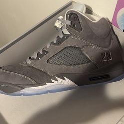 J5 wolf grey sz 6.5 ds 280$