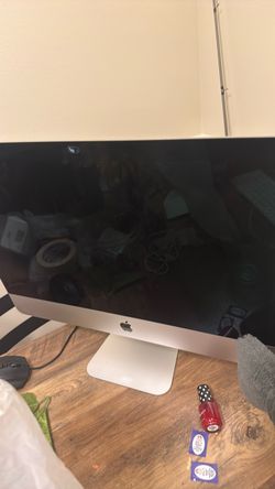 Apple iMac All-in-One Desktop Computer