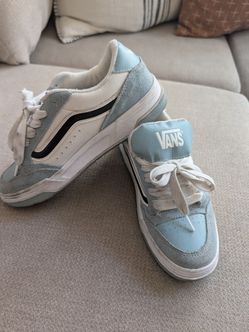 Vans shoes Size 6 Men or 7.5 Women