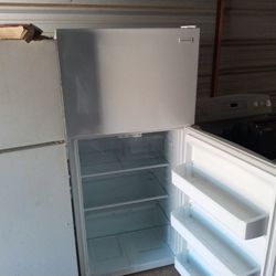 Fridges,Flat Top Stove And Fish Tank 