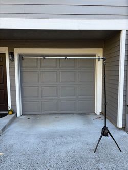 Telescopic collapsible reflector holder