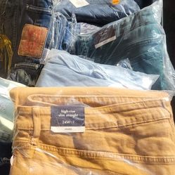 Jeans All Sizes And PLUS  New And Used $ 5 Bucks!!!!