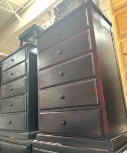 Fully assembled Cherry Solid pinewood 5 drawer dresser Chest