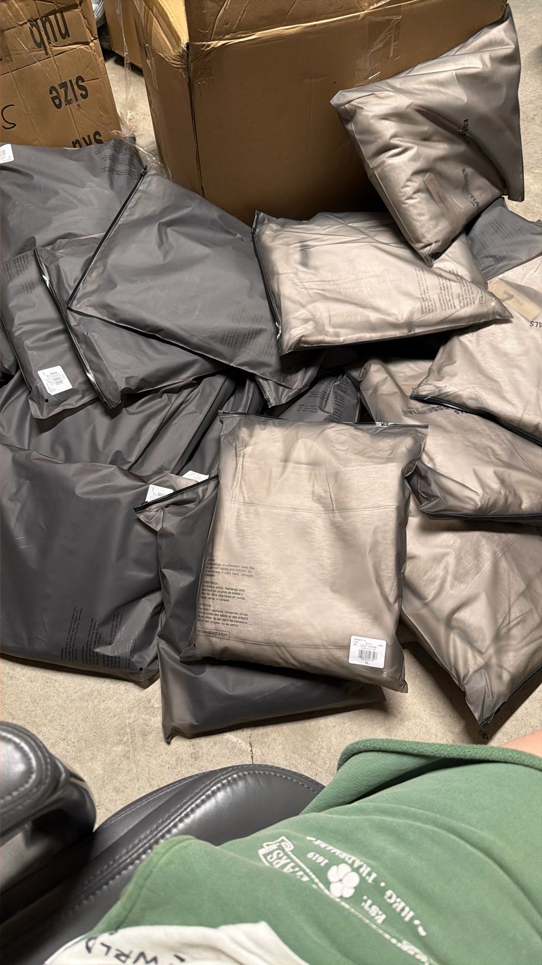 ESSENTIALS SS22 HOODIES BULK $25