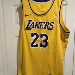 Lebron James Lakers Nike Jersey. Size XL. Like New. 