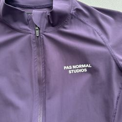 PAS NORMAL STUDIOS ESSENTIAL 