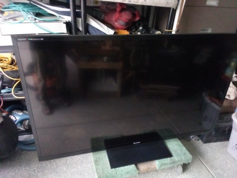 Sharp 70" Liquid Crystal Quattron 1080p 3D Edge Lit LED Panel
