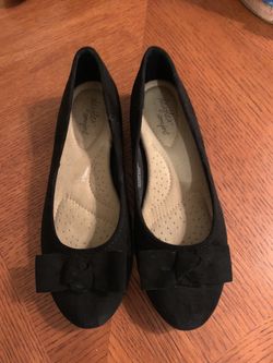 Women’s suede black flats size 61/2