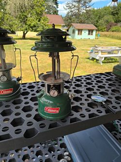 Coleman lantern 220k bottom stamped  2.  80
