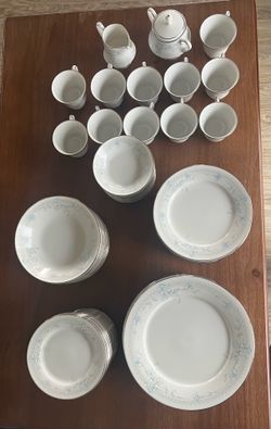 76pc Noritake Fine China Set - Sharon's Dream #3284