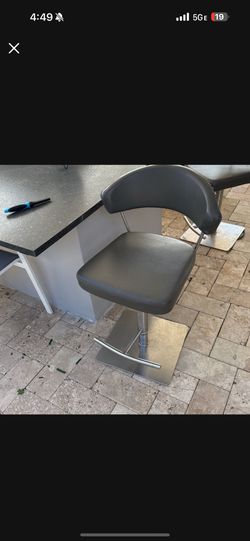 GREY SWIVEL COUNTER STOOL/ BAR STOOL