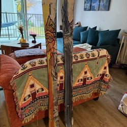 133cm Atomic Backland 102 Skis, matching bindings and wall mount