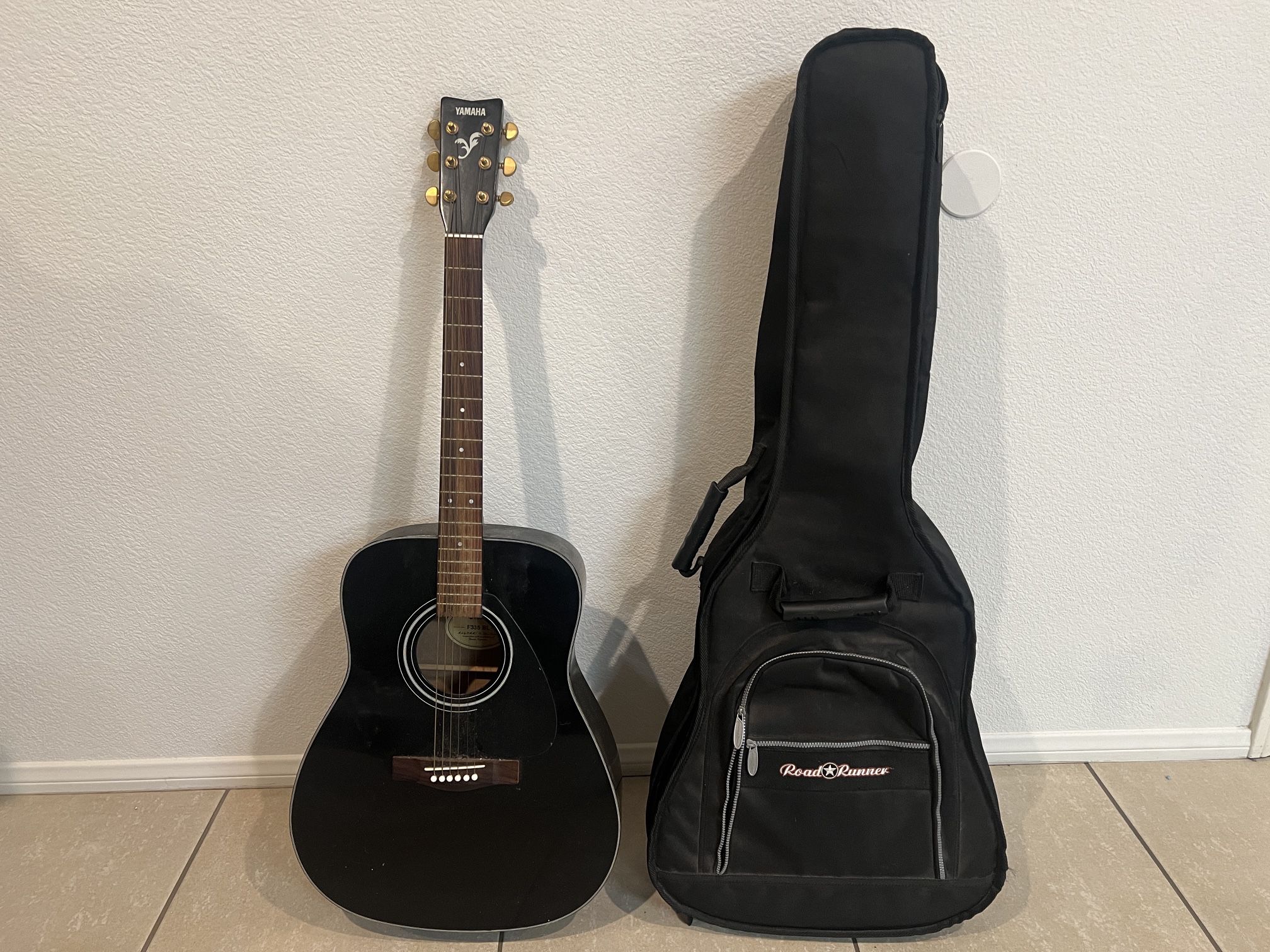 Yamaha F335 BL Acoustic Guitar 