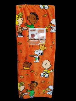 Peanuts Snoopy Fall Throw 50x70in - Break Bread