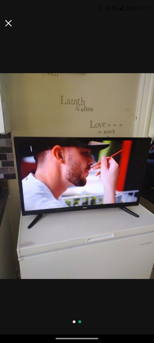 32 Inch LED TV with Remote