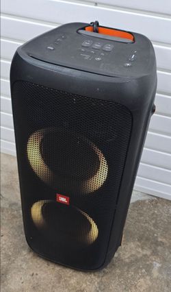 JBL PORTABLE SPEAKER PARTYBOX 310. LAYAWAY AVAILABLE!!!