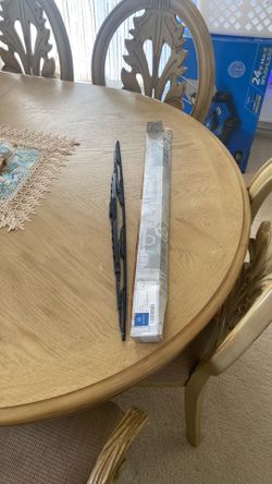 One Mercedes windshield wiper