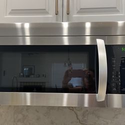 Microwave For Sale - LG