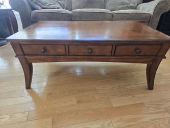 Center Table EXCELLENT Condition! Free Delivery!