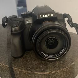 Panasonic LUMIX DMC-FZ300